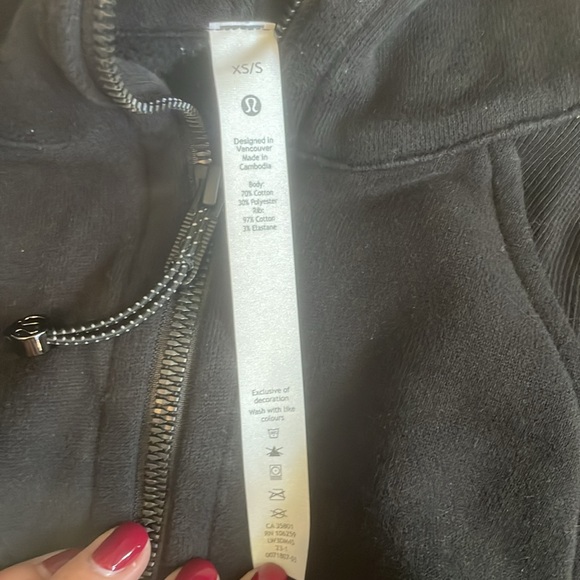 Lululemon cropped hoodie - Picture 2 of 3